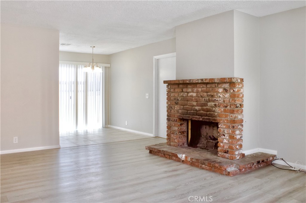 16594 Vine Street Property Photo 6
