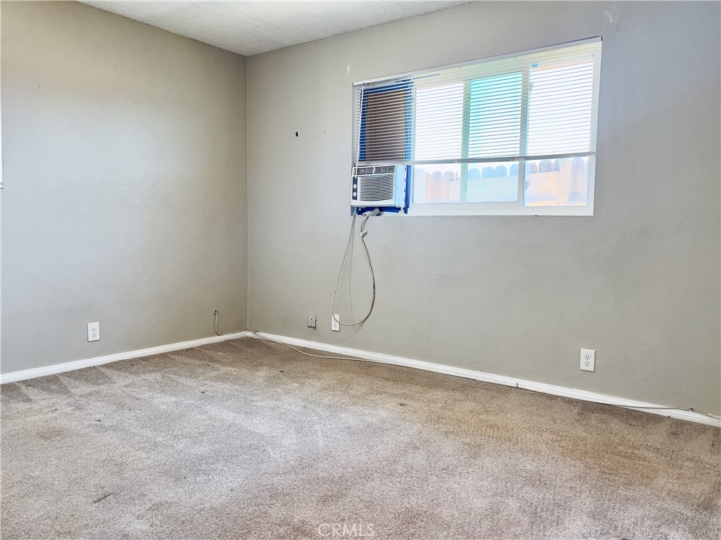 16594 Vine Street Property Photo 15