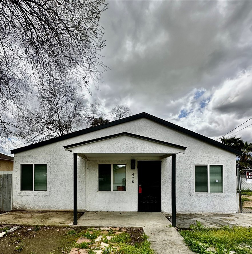 475 Transit Avenue Property Photo 1