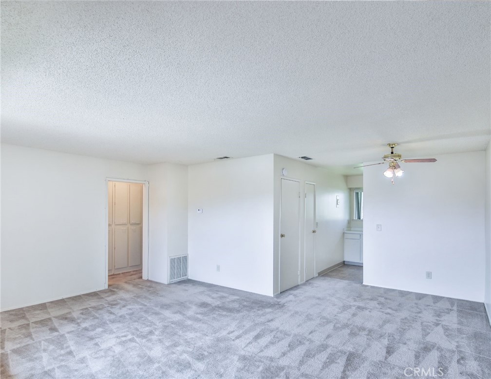 345 W 41st Street Property Photo 68