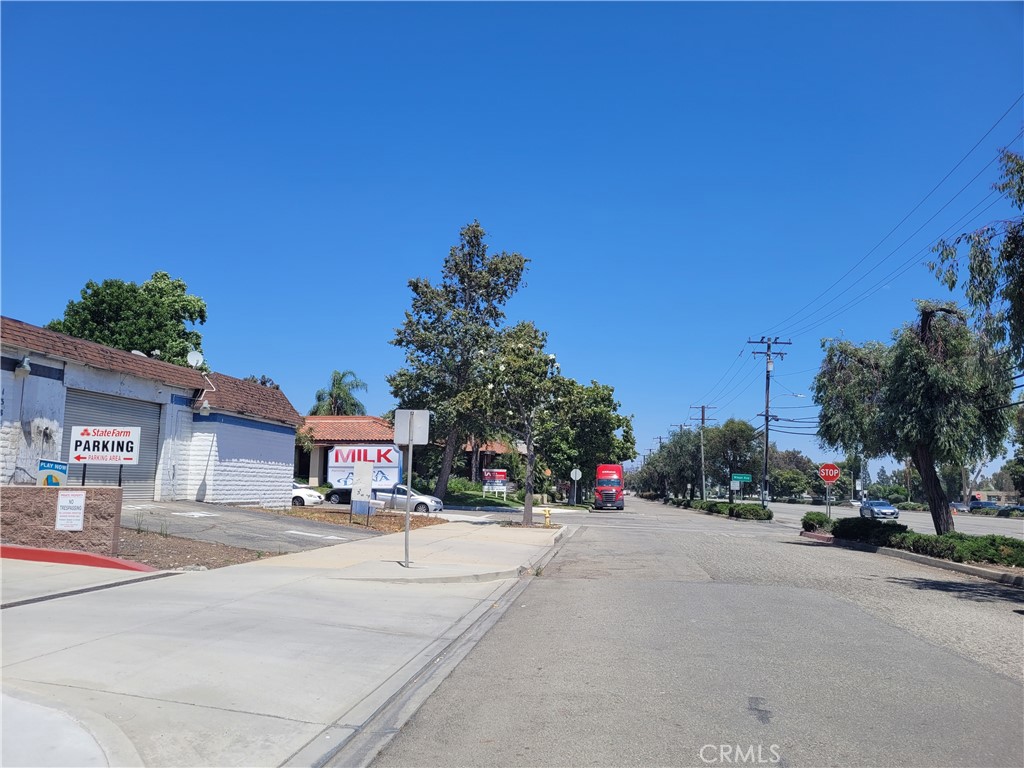 1385 W Foothill Boulevard Property Photo 6