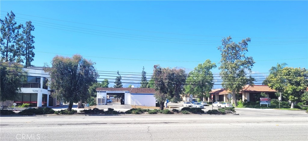 1385 W Foothill Boulevard Property Photo 7