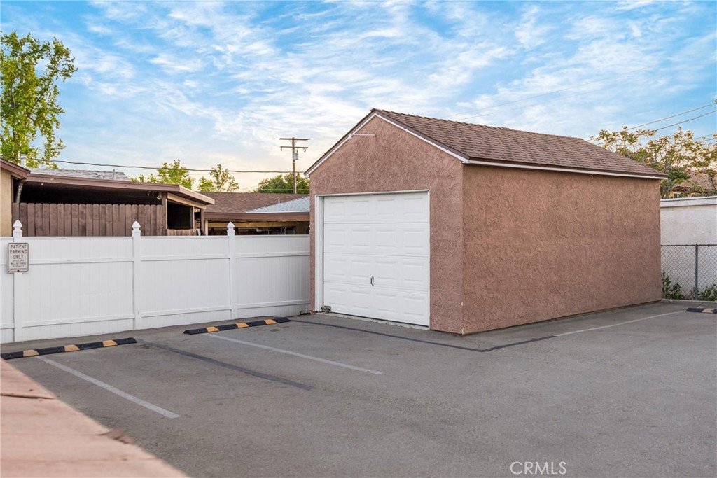 8312 Juniper Avenue Property Photo 8
