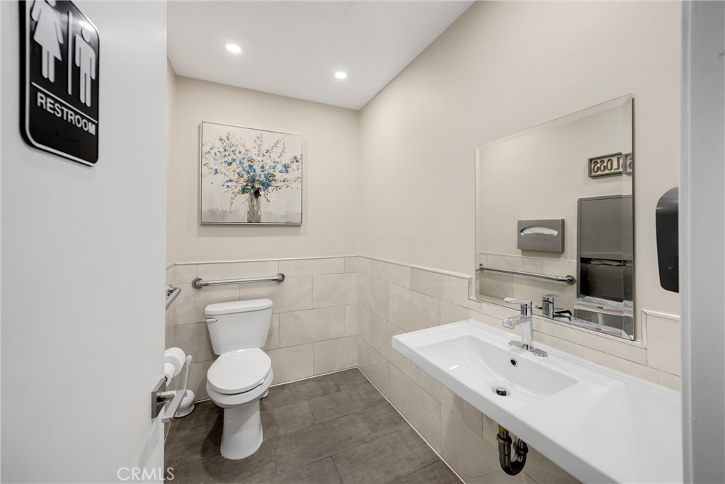 8312 Juniper Avenue Property Photo 13
