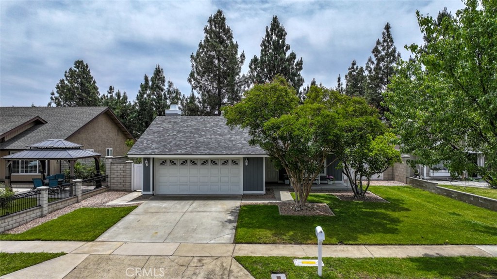 10249 Candlewood Street Property Photo 2