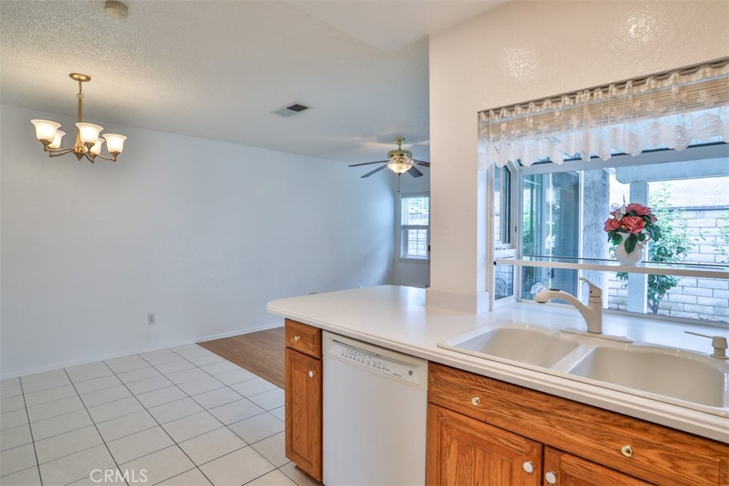 10249 Candlewood Street Property Photo 28