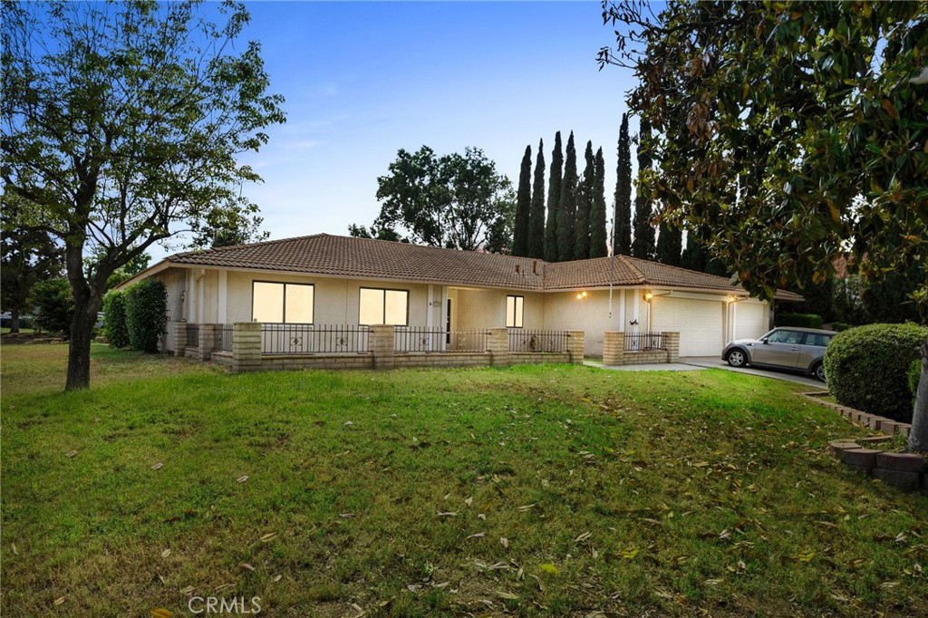 2380 Peppertree Lane Property Photo 1