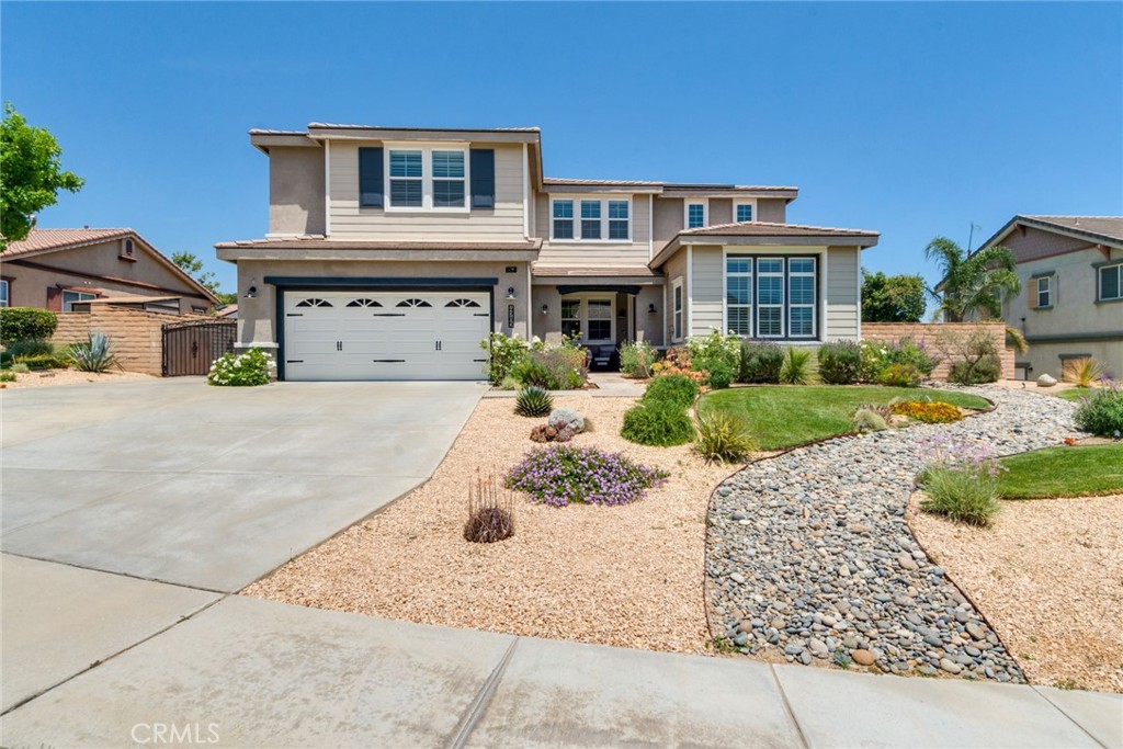 4765 Falconview Court Property Photo 2