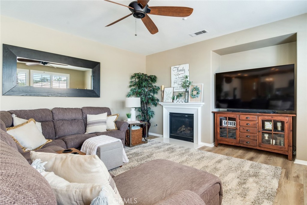 4765 Falconview Court Property Photo 24