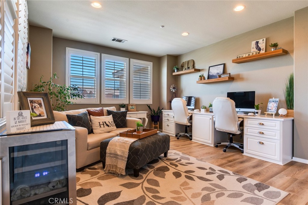 4765 Falconview Court Property Photo 29