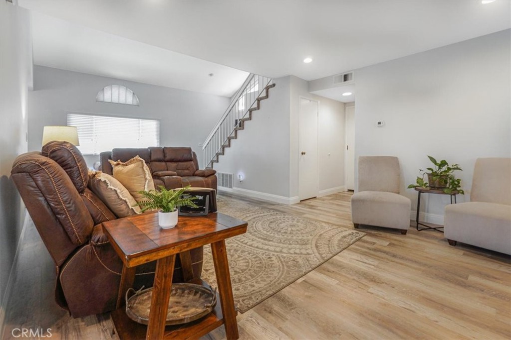 11025 Shaw Street Property Photo 9