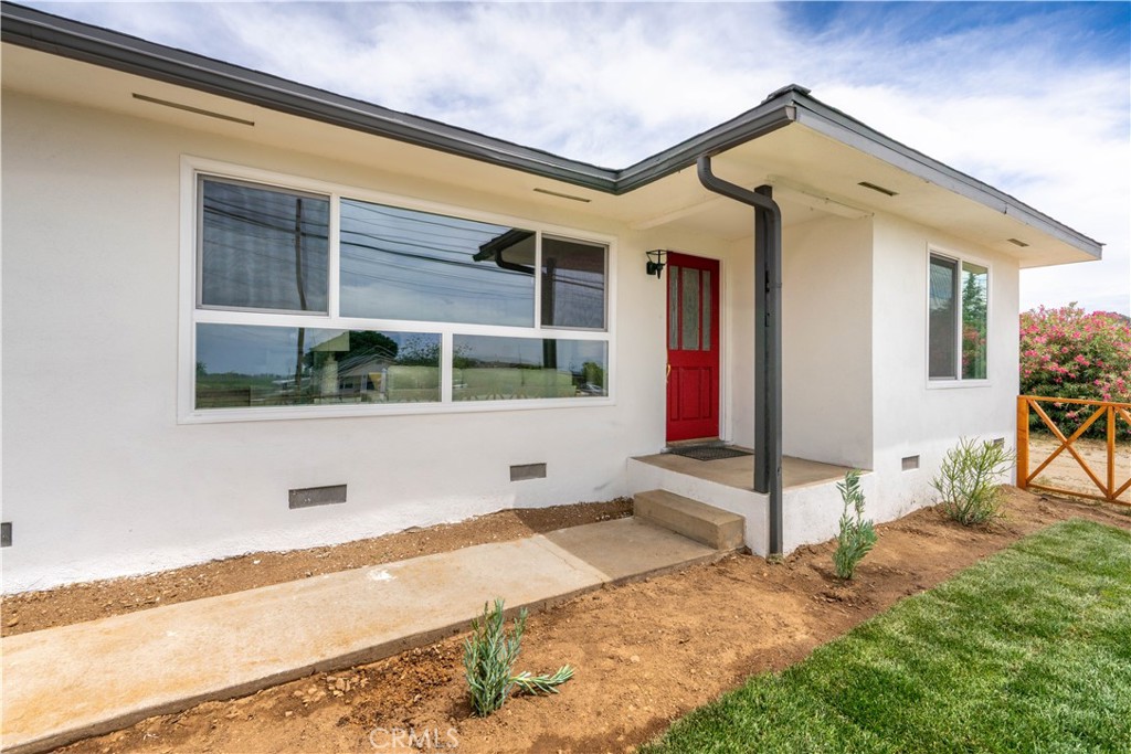 12563 3rd Street Property Photo 2