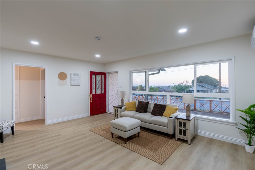 12563 3rd Street Property Photo 6