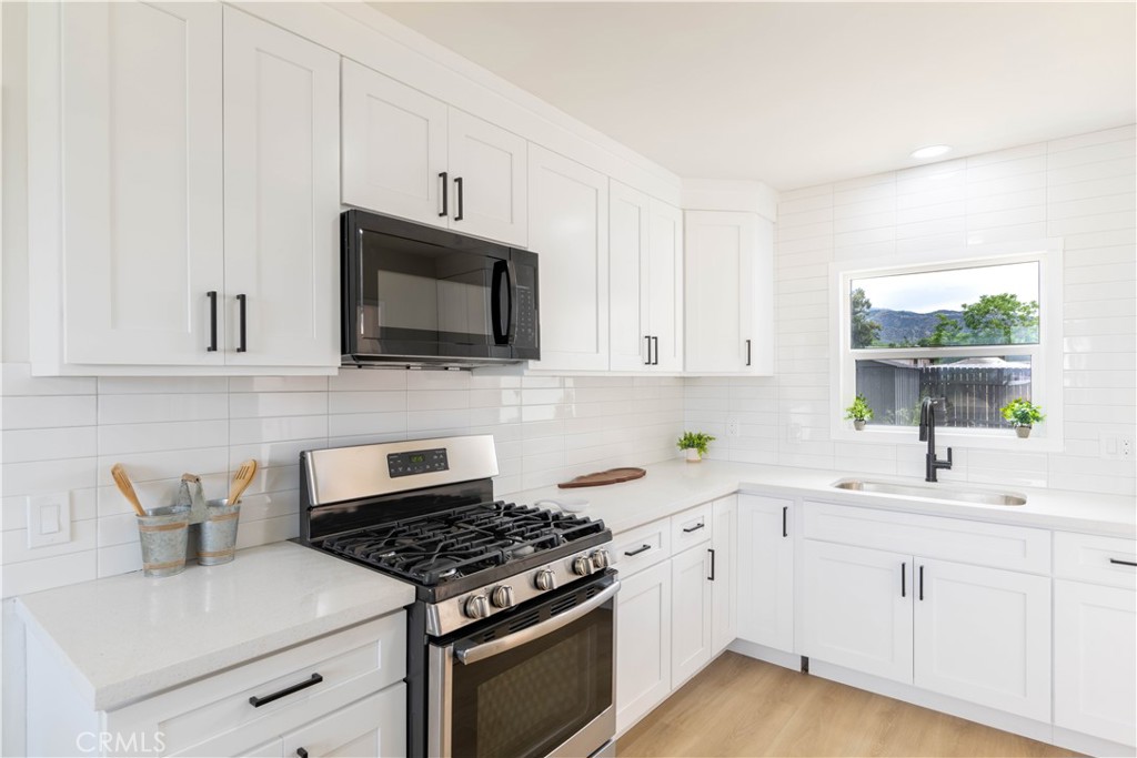 12563 3rd Street Property Photo 13