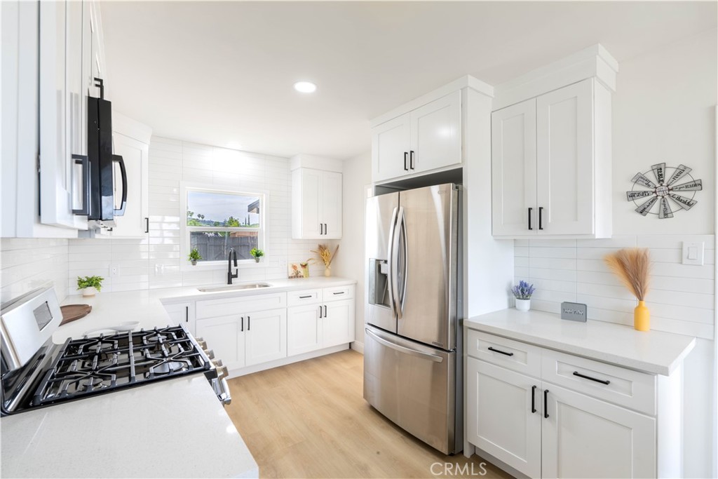 12563 3rd Street Property Photo 15