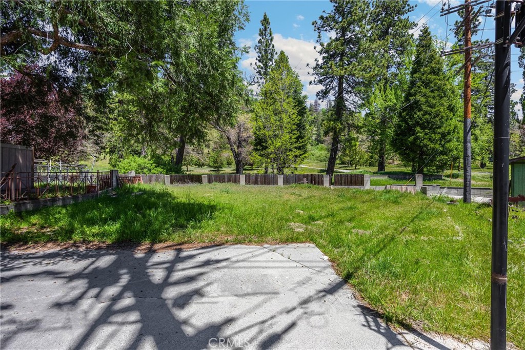 22632 Seeley Drive Property Photo 3