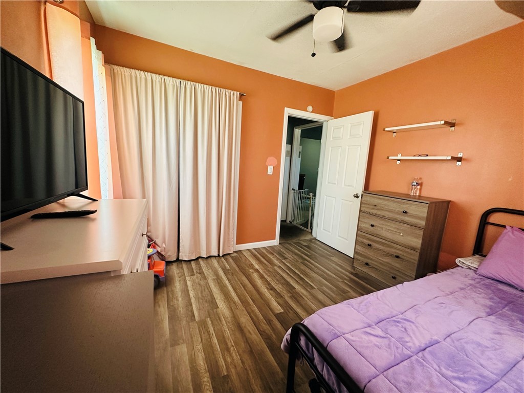 8580 Mango Avenue Property Photo 6