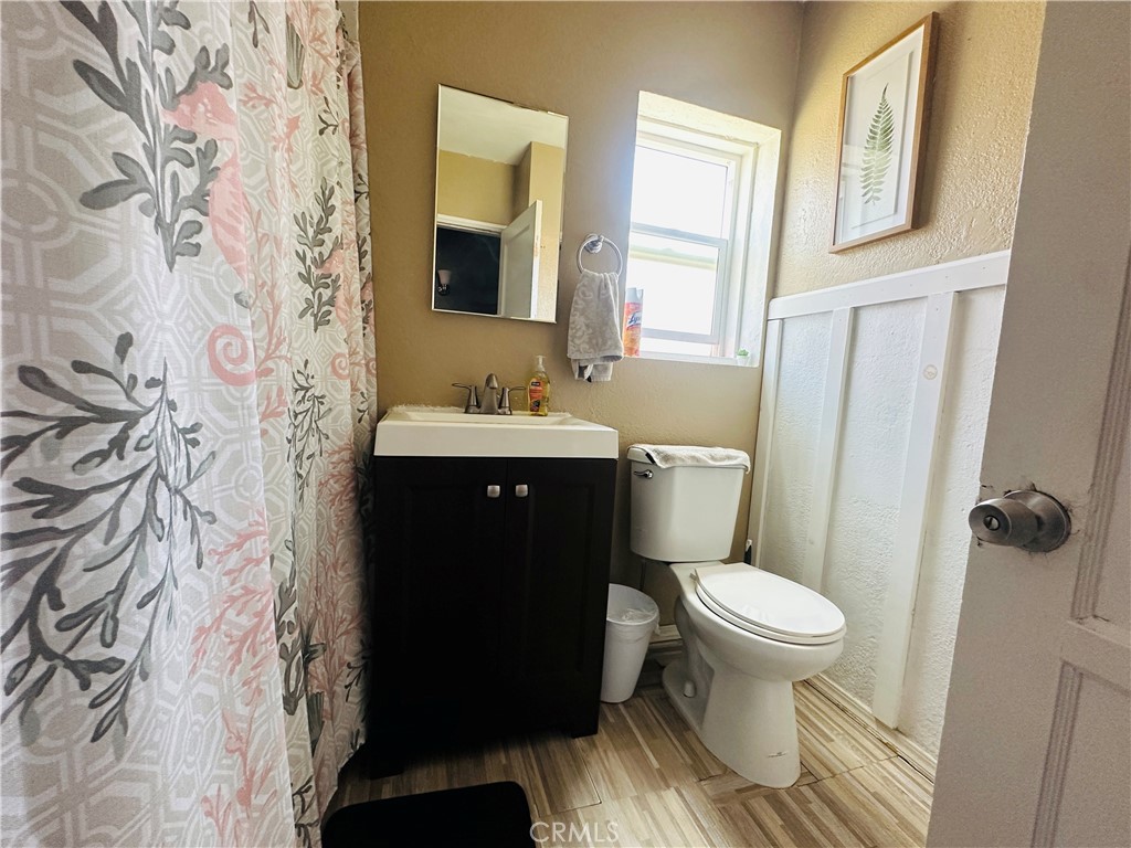 8580 Mango Avenue Property Photo 7