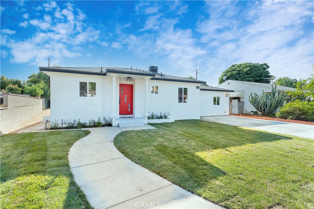 7719 Nestle Avenue Property Photo 1