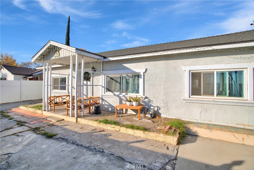 26472 Western Avenue Property Photo 1