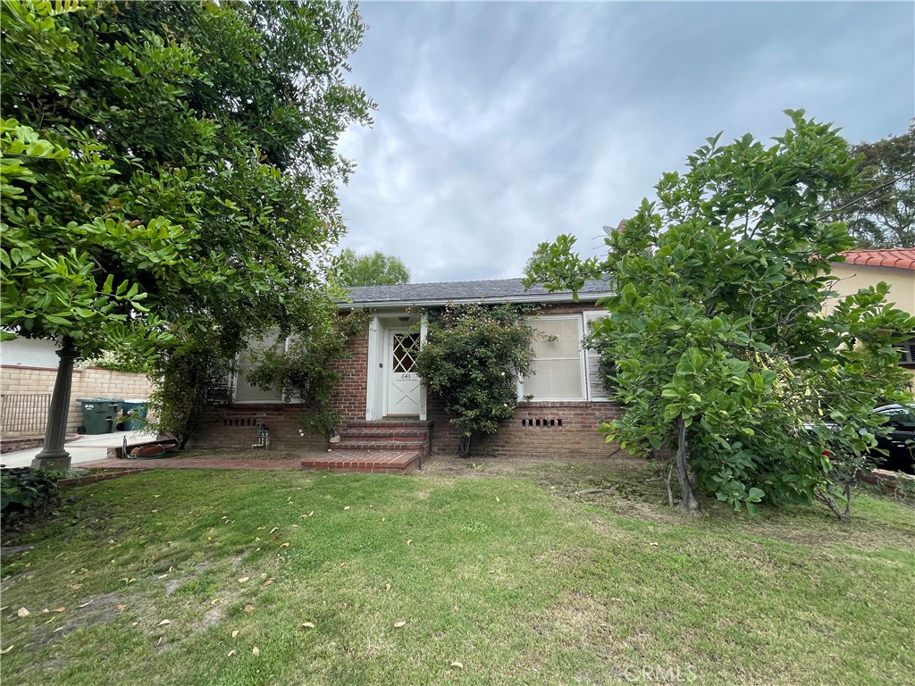 643 W Alegria Avenue Property Photo 1