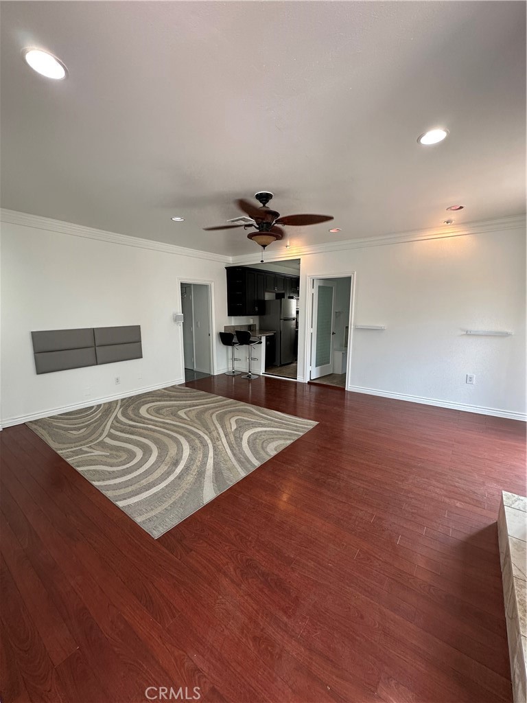 7730 Eastwood Avenue Property Photo 3