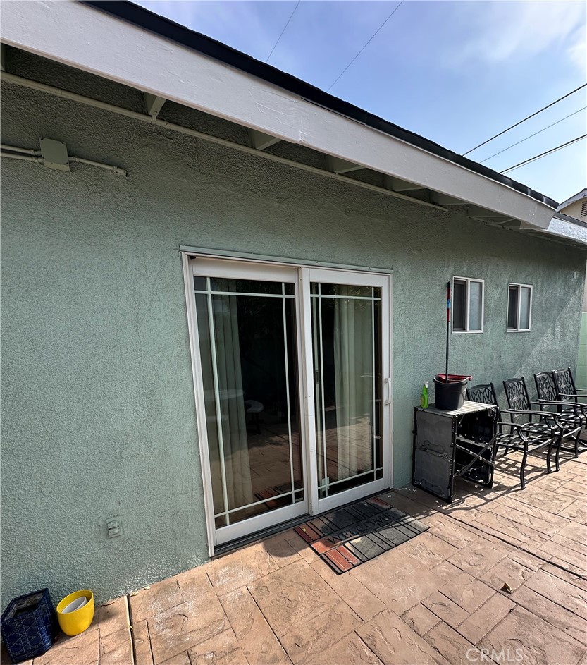 7730 Eastwood Avenue Property Photo 8
