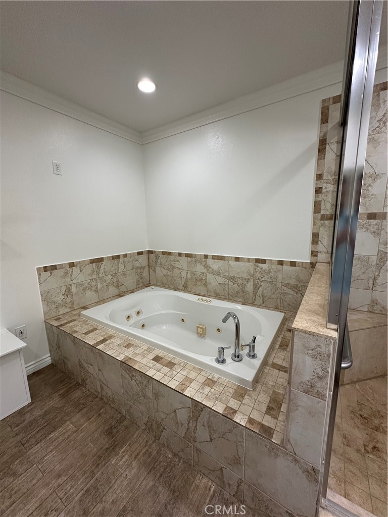 7730 Eastwood Avenue Property Photo 12