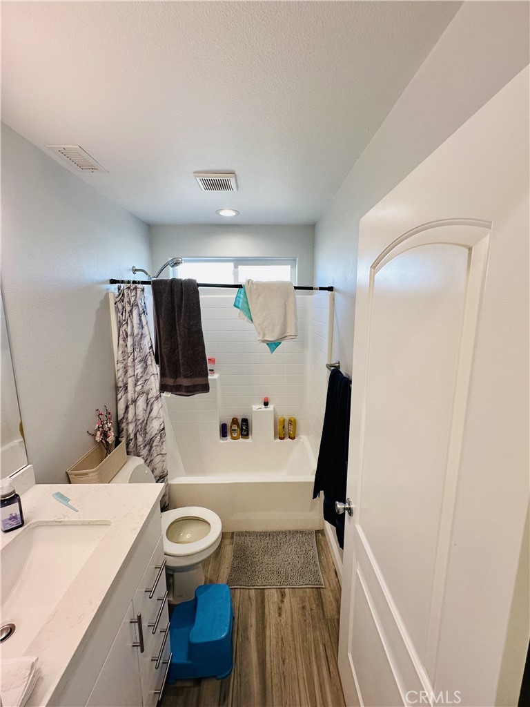 7551 Minstead Avenue Property Photo 8
