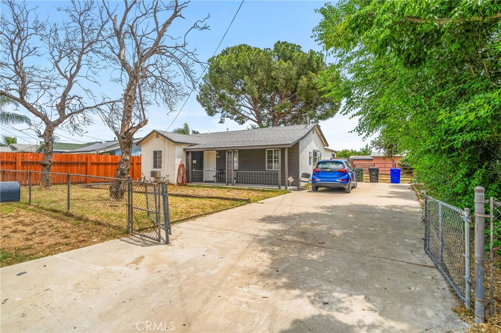 15017 Hibiscus Avenue Property Photo 2