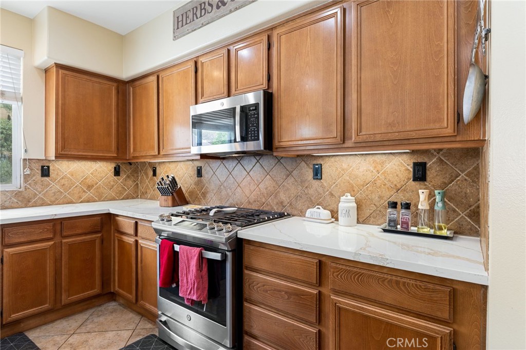 35258 Hogan Drive Property Photo 17