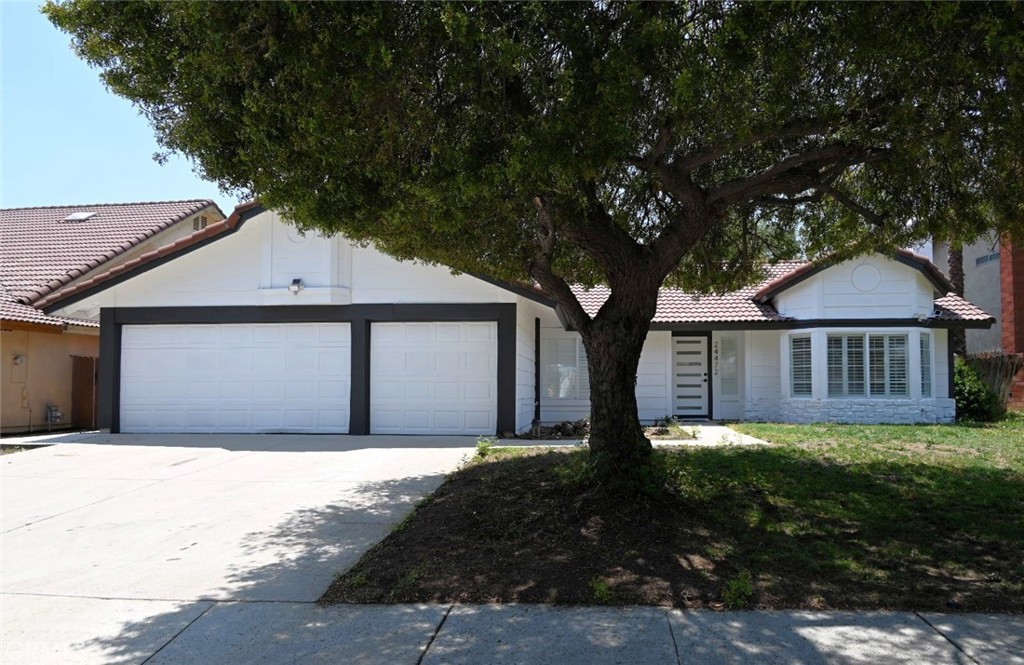 24472 Old Country Road Property Photo 1