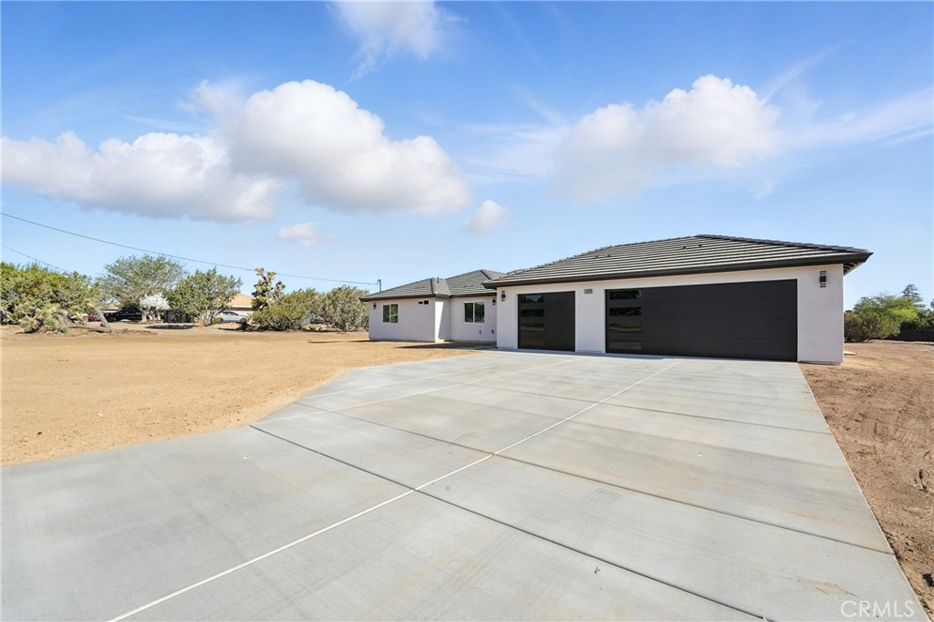15658 Wells Fargo Street Property Photo 4
