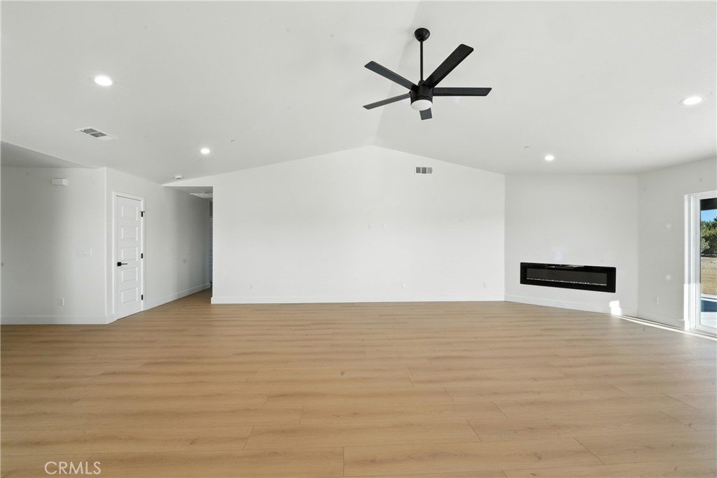 15658 Wells Fargo Street Property Photo 9