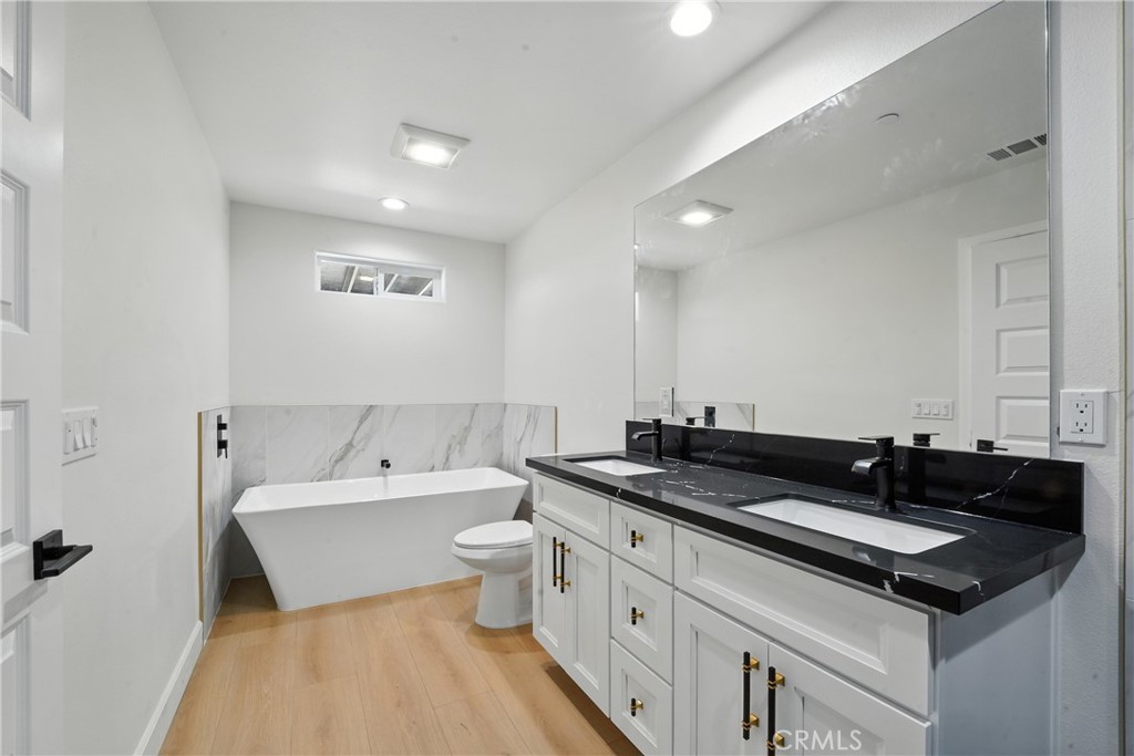 15658 Wells Fargo Street Property Photo 24