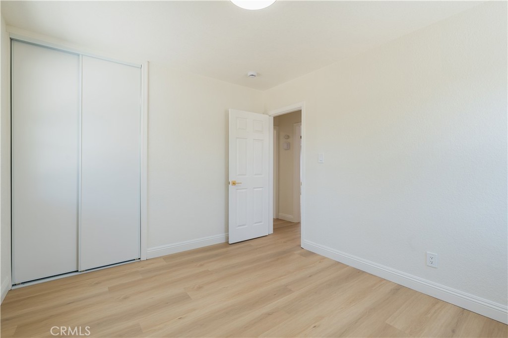 1356 W 10th Street Property Photo 14