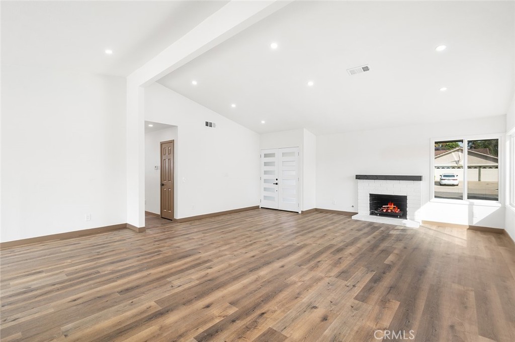 1563 Gary Lane Property Photo 7