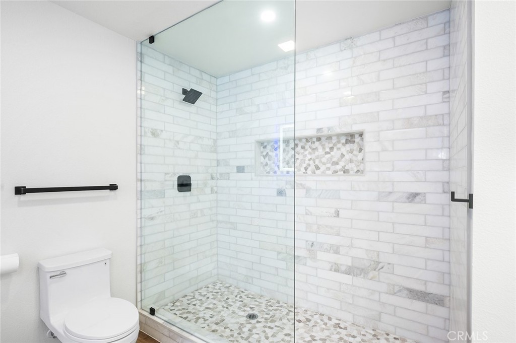 1563 Gary Lane Property Photo 31