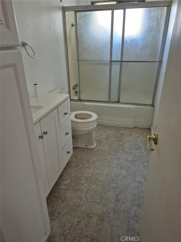 7887 Kempster Avenue Property Photo 9