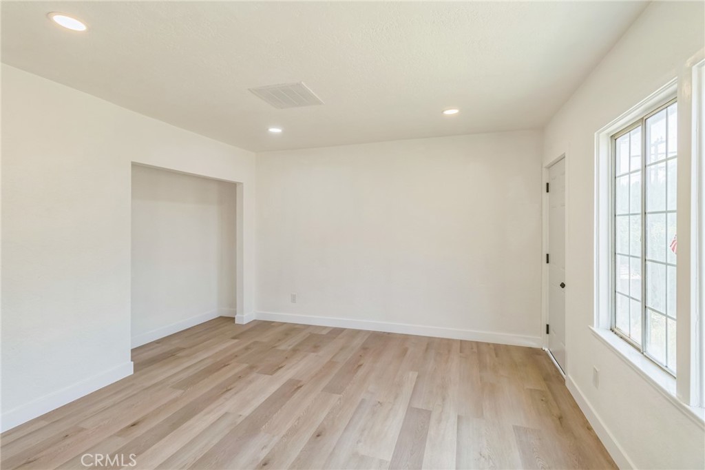 717 La Porte Avenue Property Photo 14