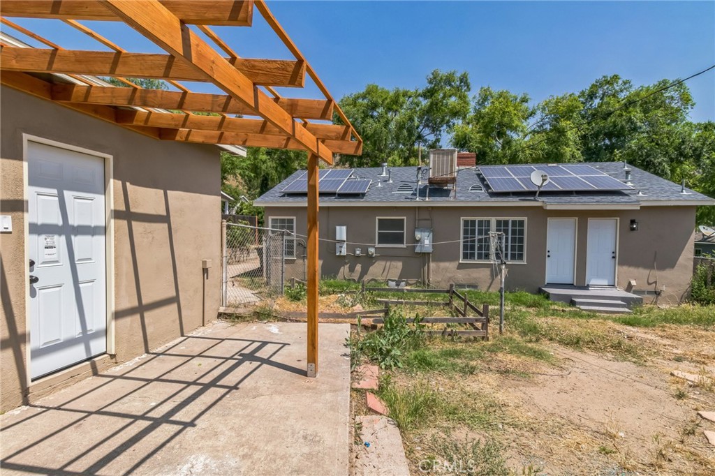 717 La Porte Avenue Property Photo 18