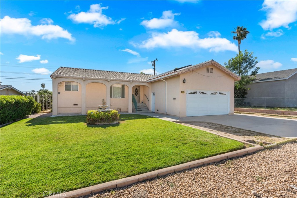 5528 Elmwood Road Property Photo