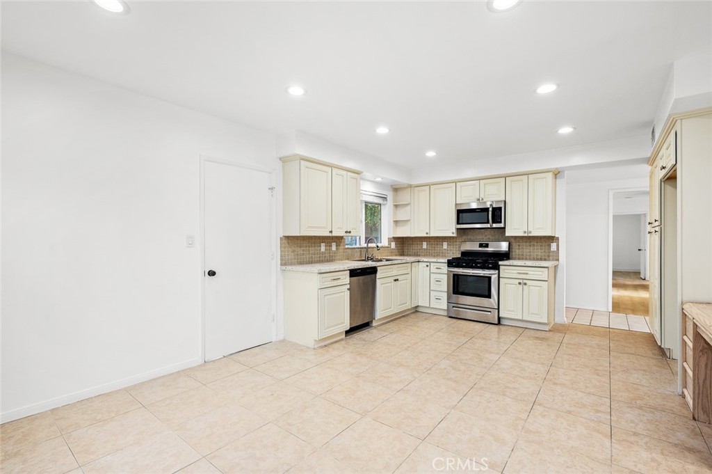 153 Underhill Drive Property Photo 21