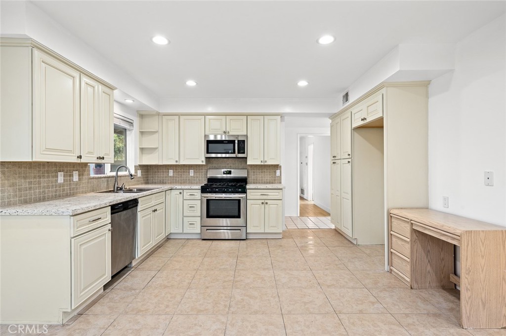 153 Underhill Drive Property Photo 22