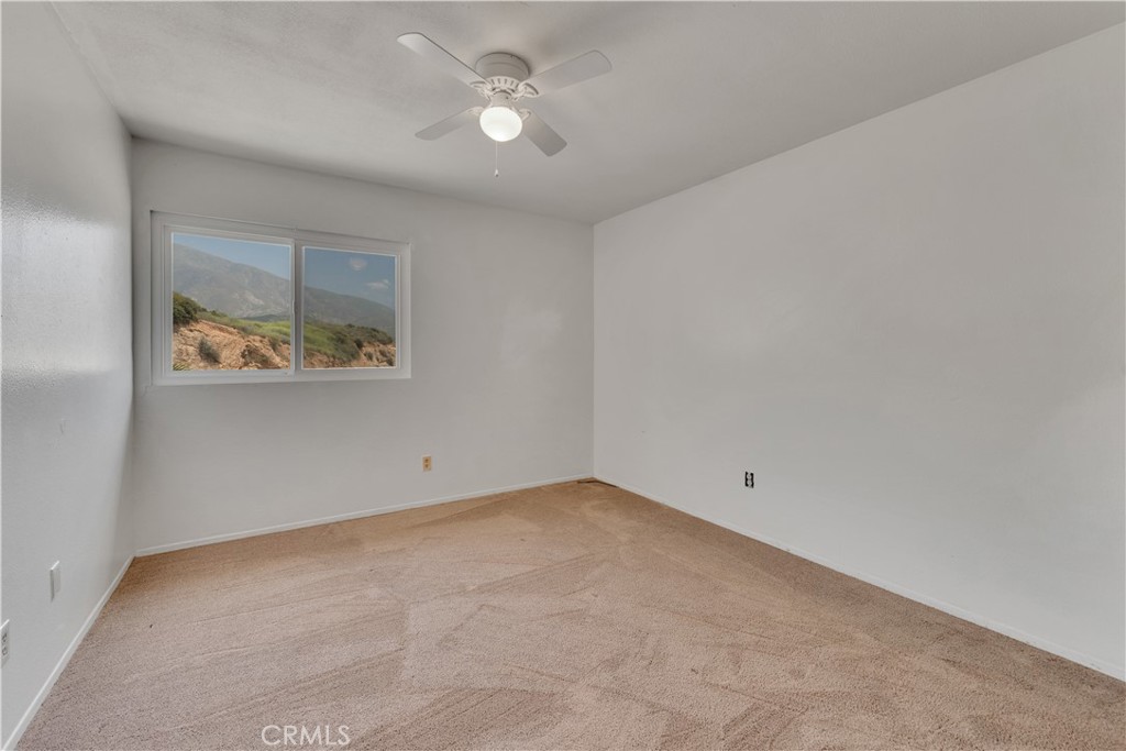 3074 Mountain Top Drive Property Photo 30