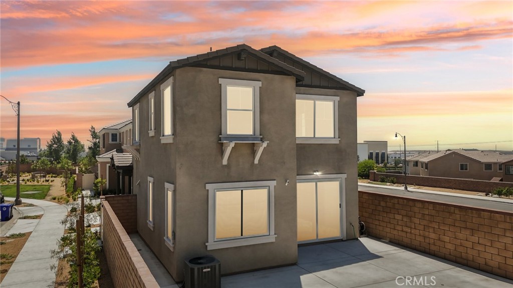 16773 Grapefruit Lane Property Photo 3