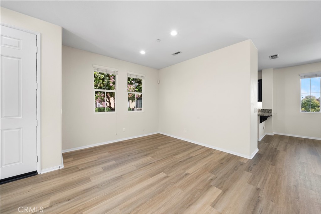 8022 Cresta Bella Road Property Photo 7