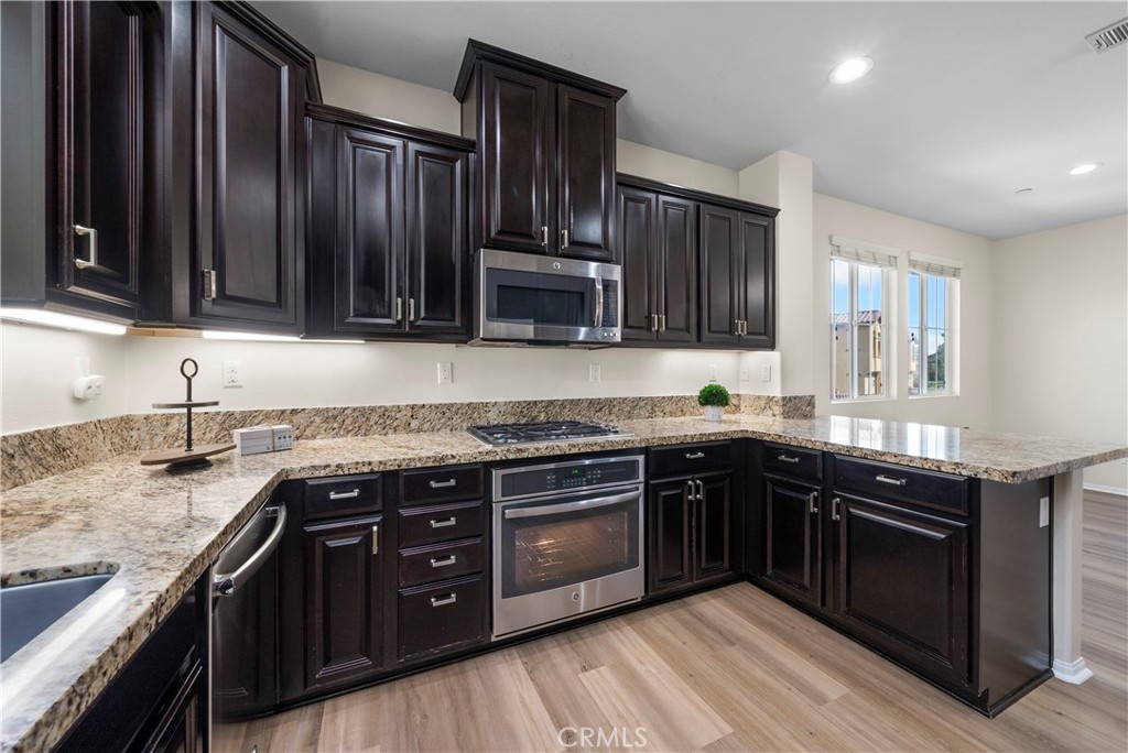 8022 Cresta Bella Road Property Photo 13