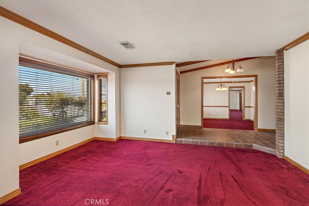 17537 Main Street Property Photo 9