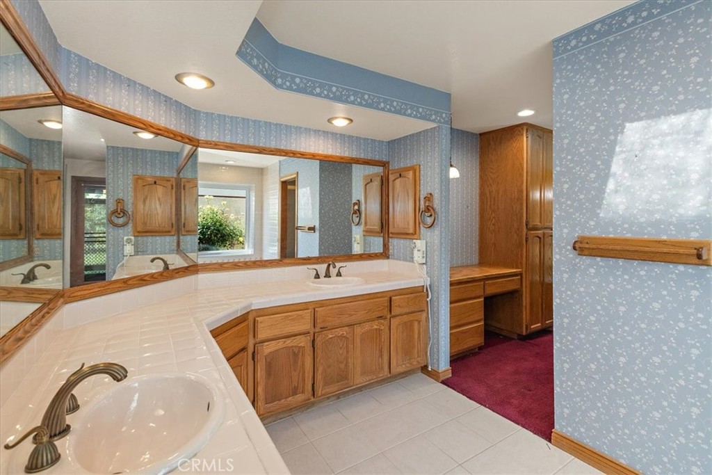 17537 Main Street Property Photo 32